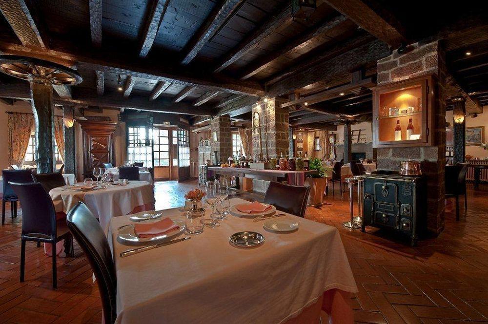 Hotel Ithurria - Teritoria Ainhoa Luaran gambar